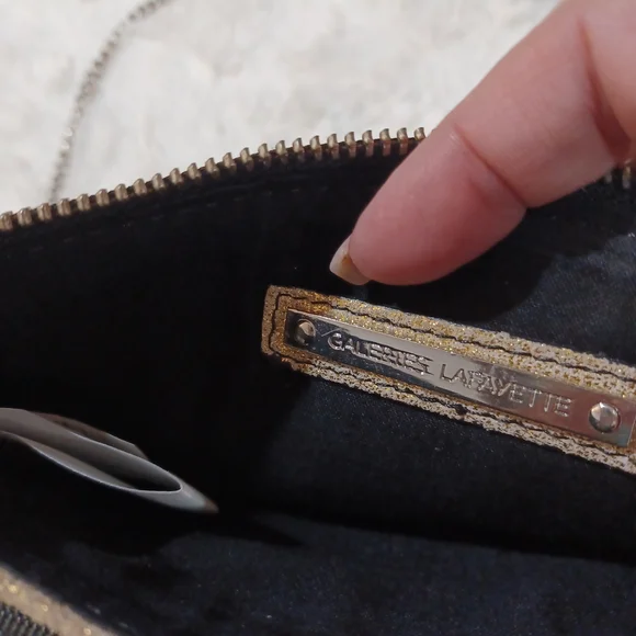 Mini Bag Leather Gold Shimmer Chain Strap - Picture 3 of 7